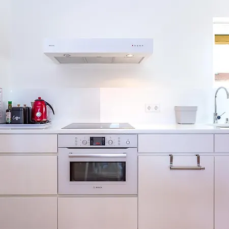 Convent, 2-bedroom, Condo, Pool アパート