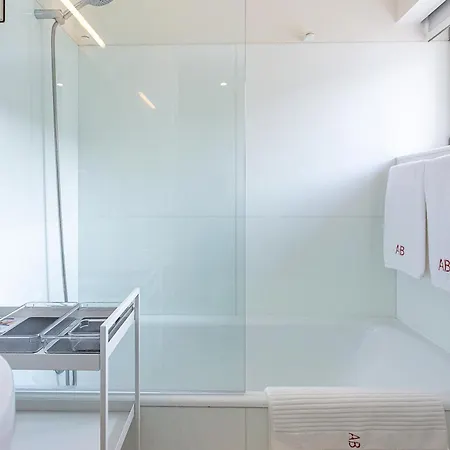 Convent, 2-bedroom, Condo, Pool アパート *