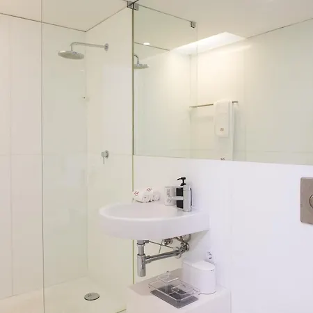 Convent, 2-bedroom, Condo, Pool アパート *